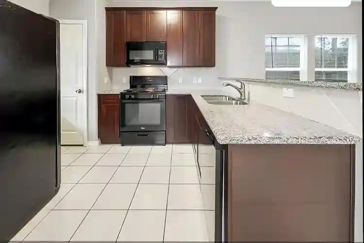 3 BR in Houston