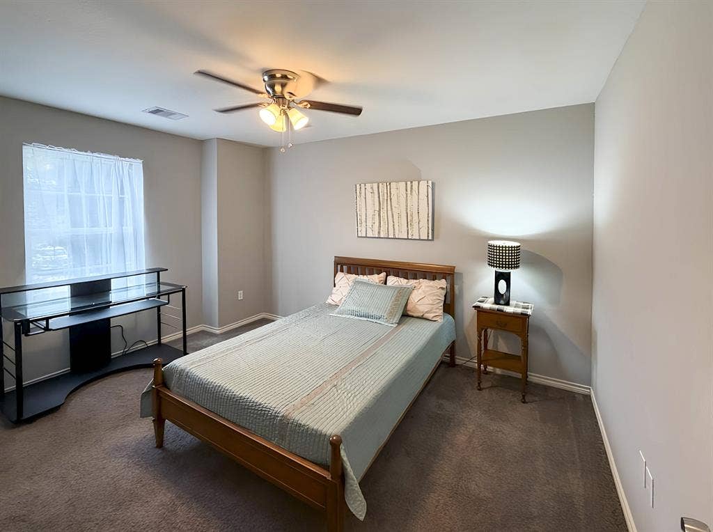 3 BR in Houston
