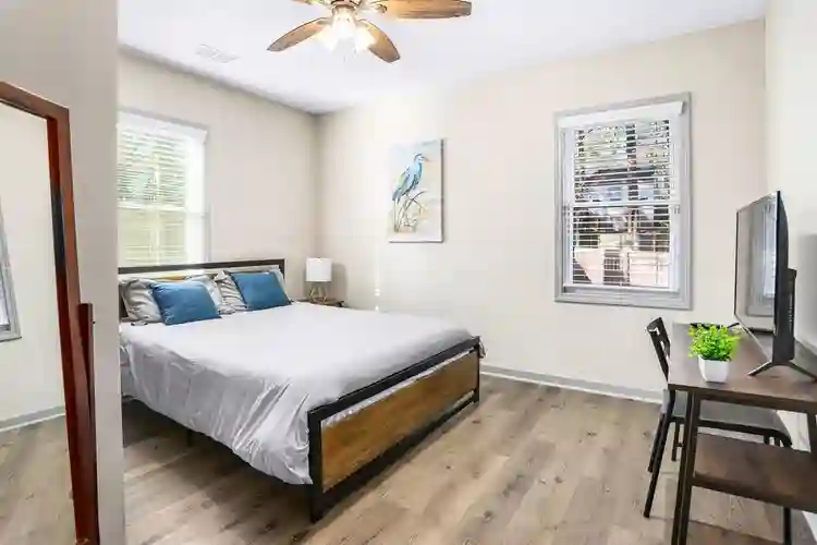 4 BR in Atlanta