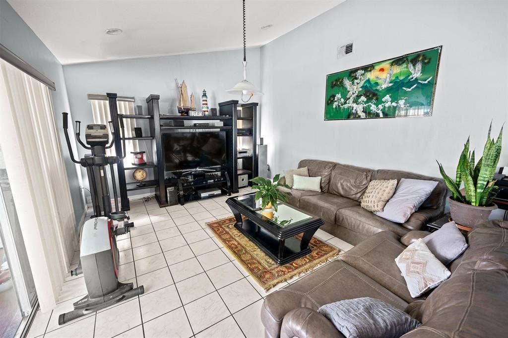 5 BR in Tampa