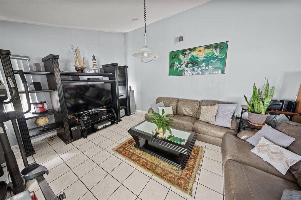 5 BR in Tampa