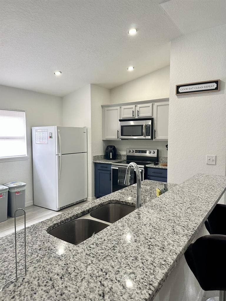 Room for rent Clermont - Shared B