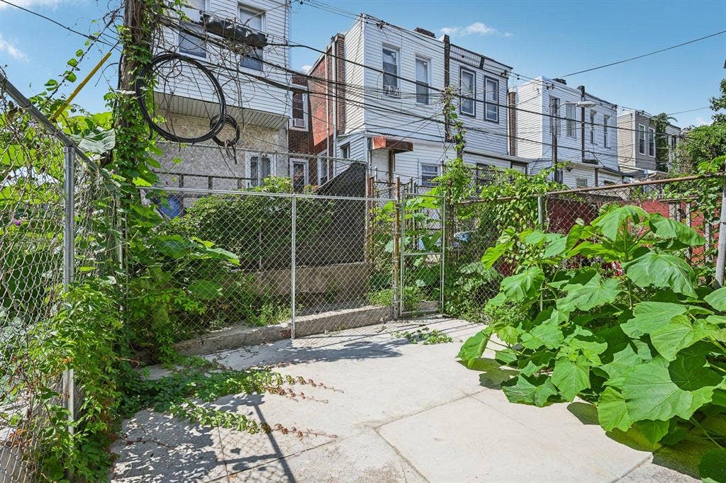 5 BR in Philadelphia