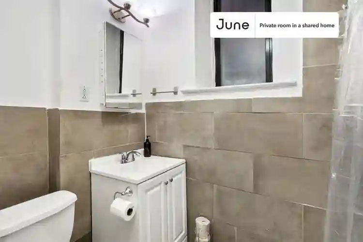 2 BR in New York City