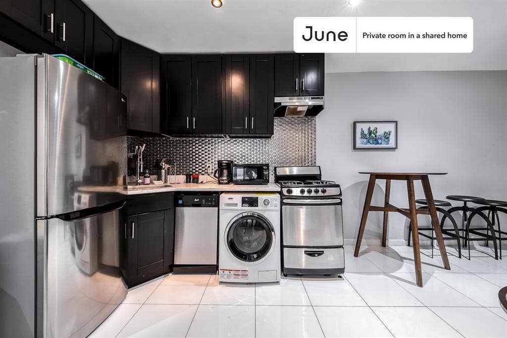 3 BR in New York City