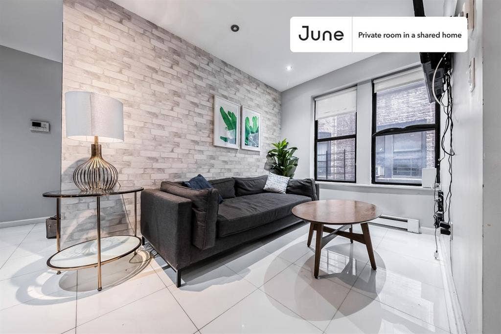 3 BR in New York City