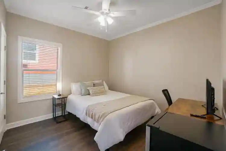 5 BR in Atlanta