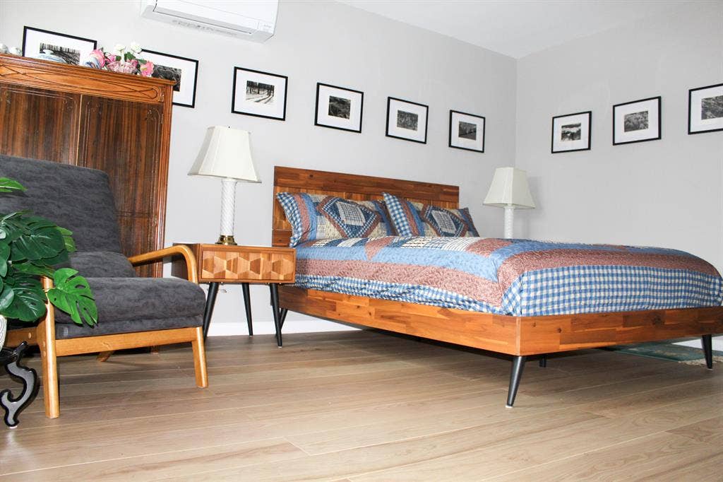 Room with Private Bathroom