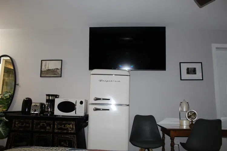 Room with Private Bathroom