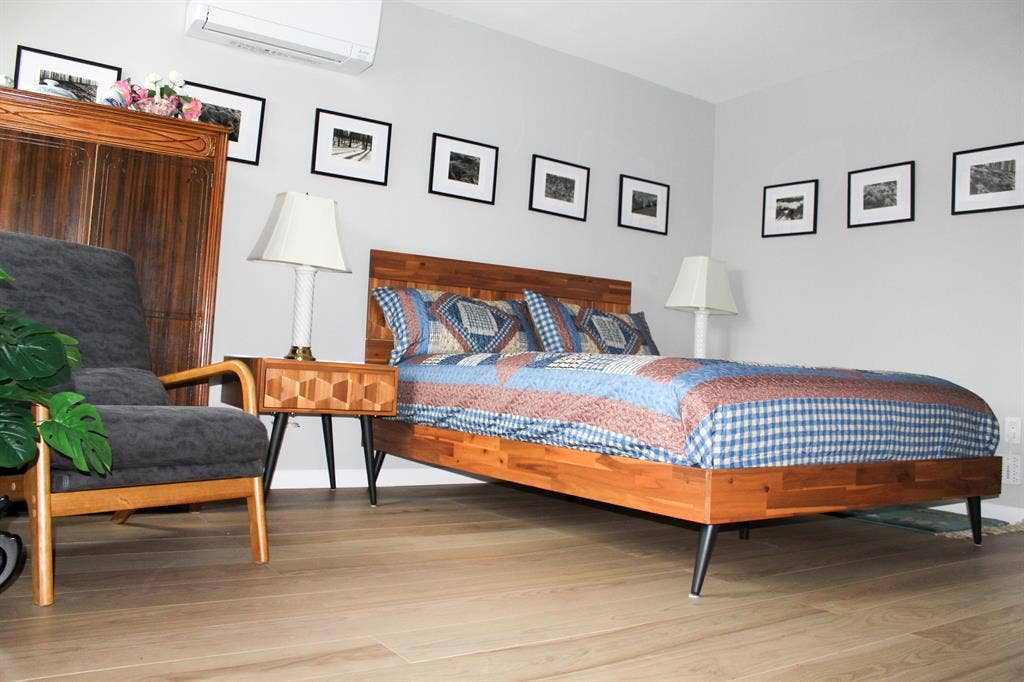 Room with Private Bathroom