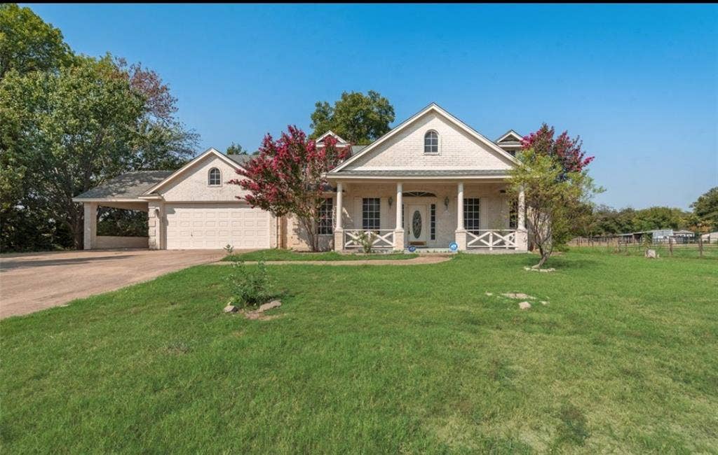 5 bedroom house.  monthly.