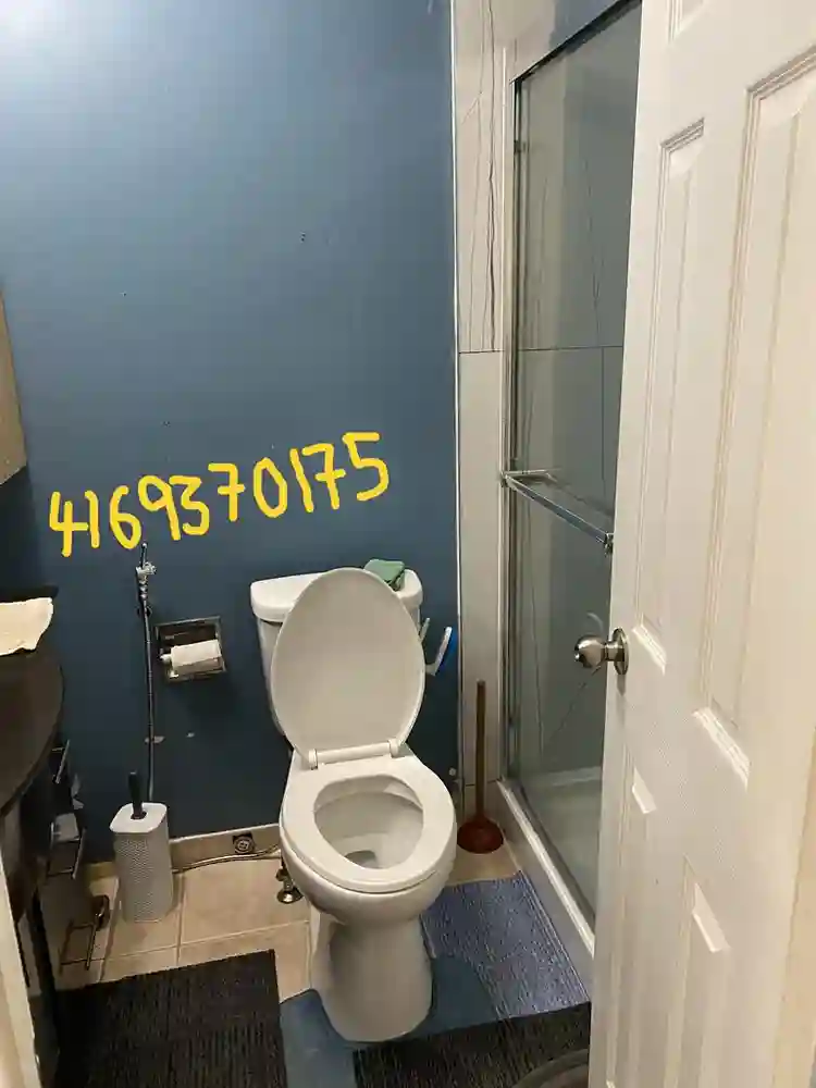 Pvt Room available in Brampton