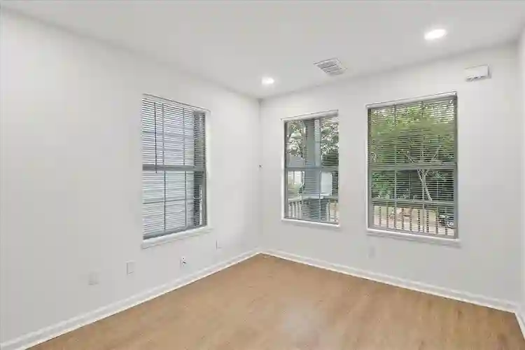 4 BR in Atlanta