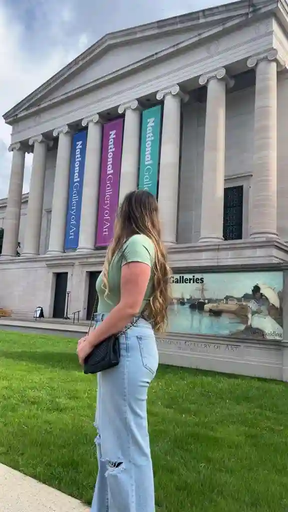 Looking for a roommate