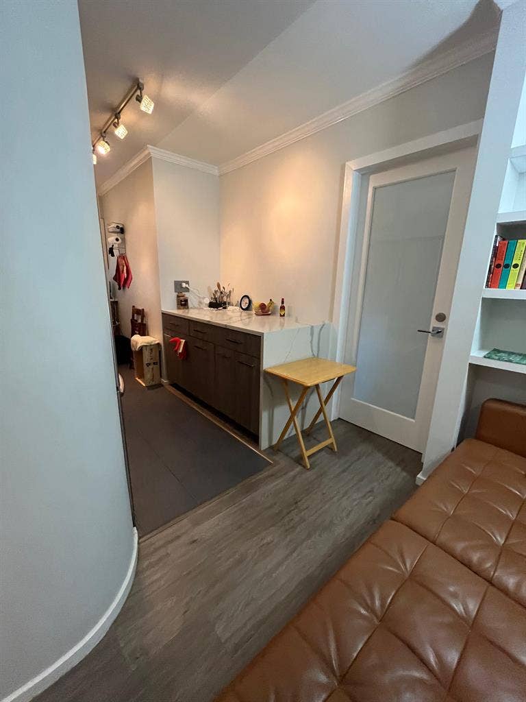 ✨Spacious Room w/ Private Balcony✨