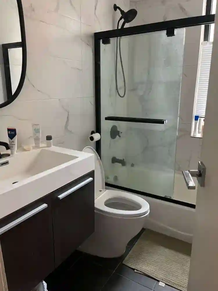 ✨Spacious Room w/ Private Balcony✨