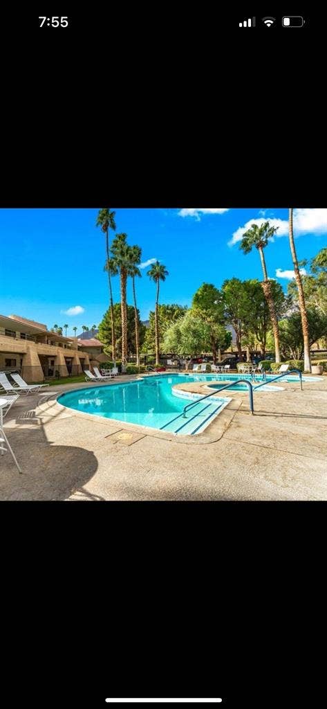 Room for Rent  monthly or weekly