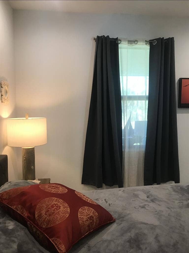 Room for rent in the states Naples