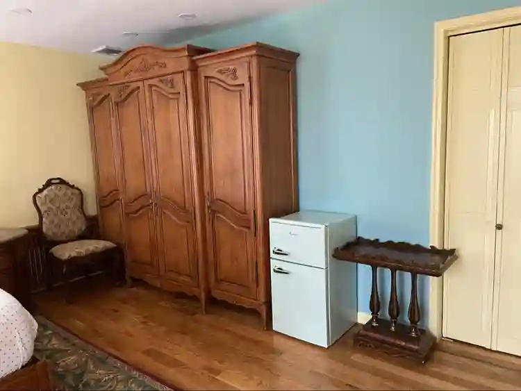 Large Bedroom with Private Bathroom