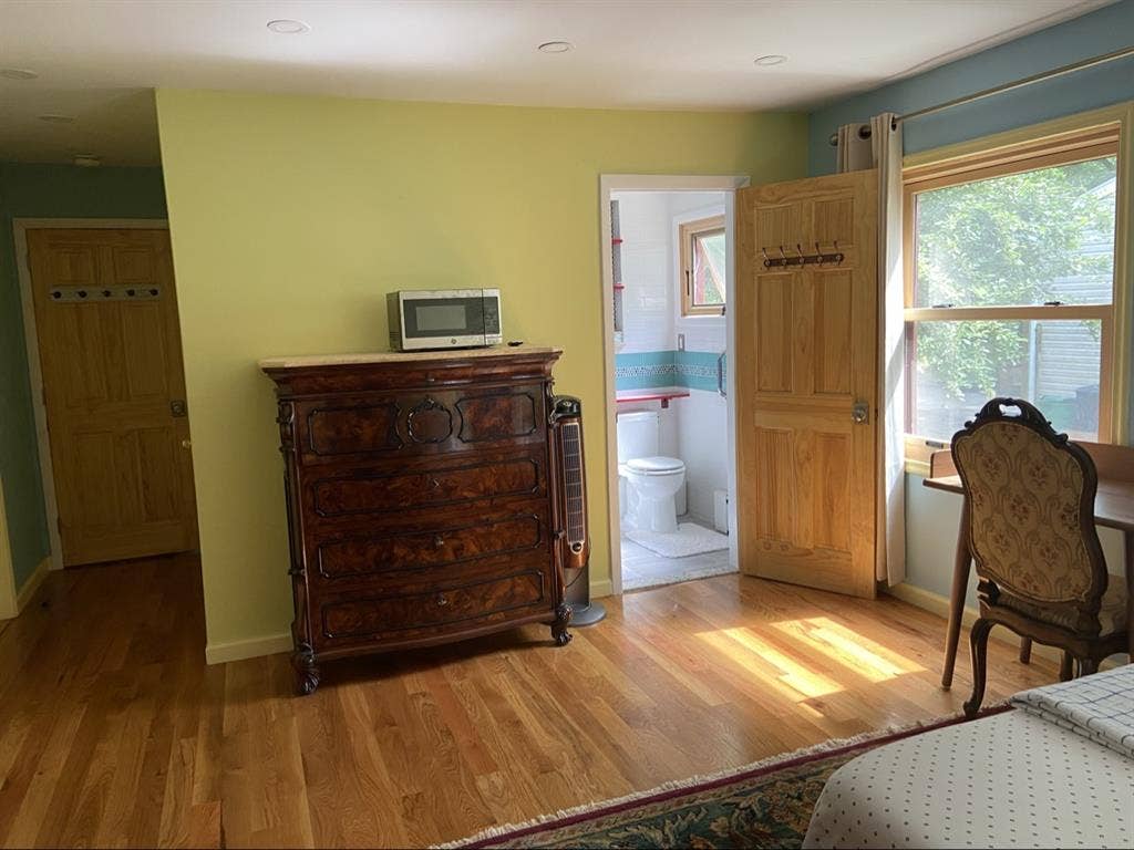 Large Bedroom with Private Bathroom