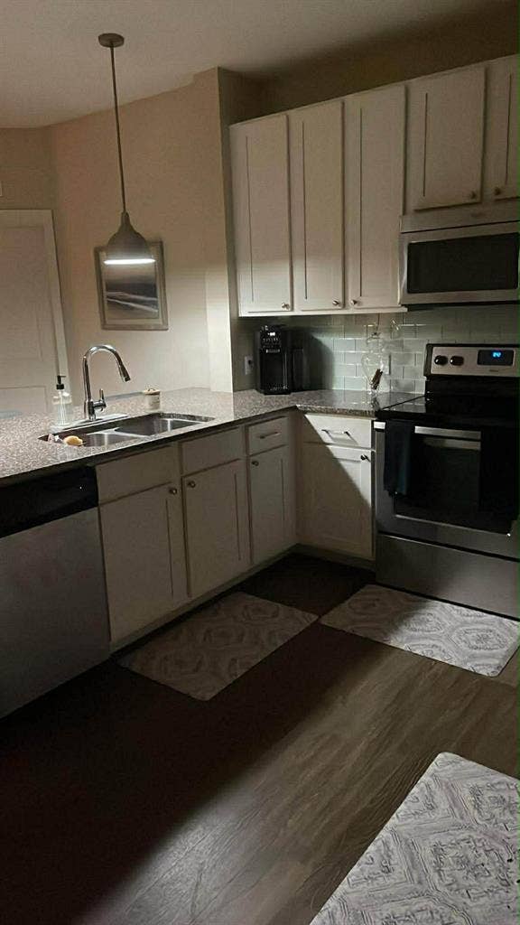 Roommate wanted ! Jax beach