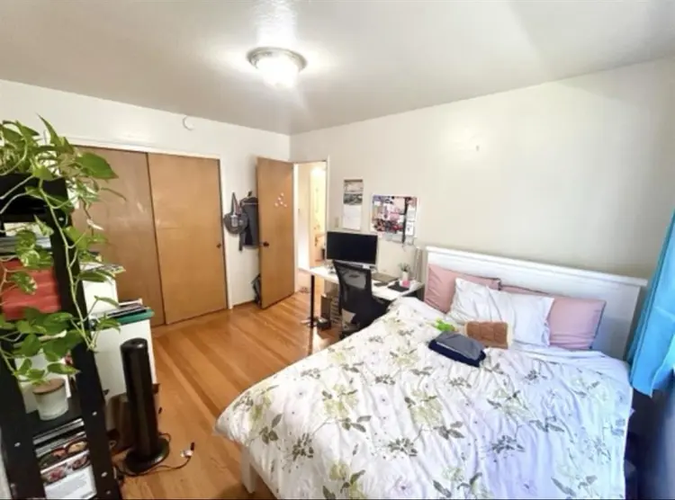 LOOKING FOR A ROOMMATE ASAP