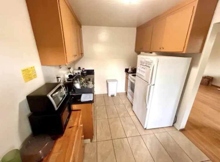 LOOKING FOR A ROOMMATE ASAP