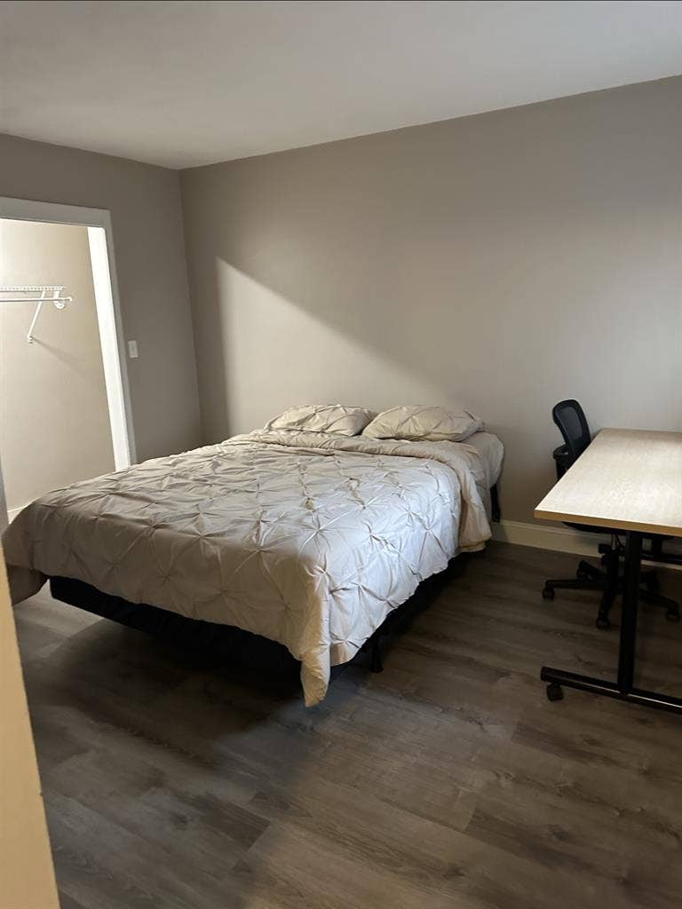 March 1st! Furnished Condo-Dracut