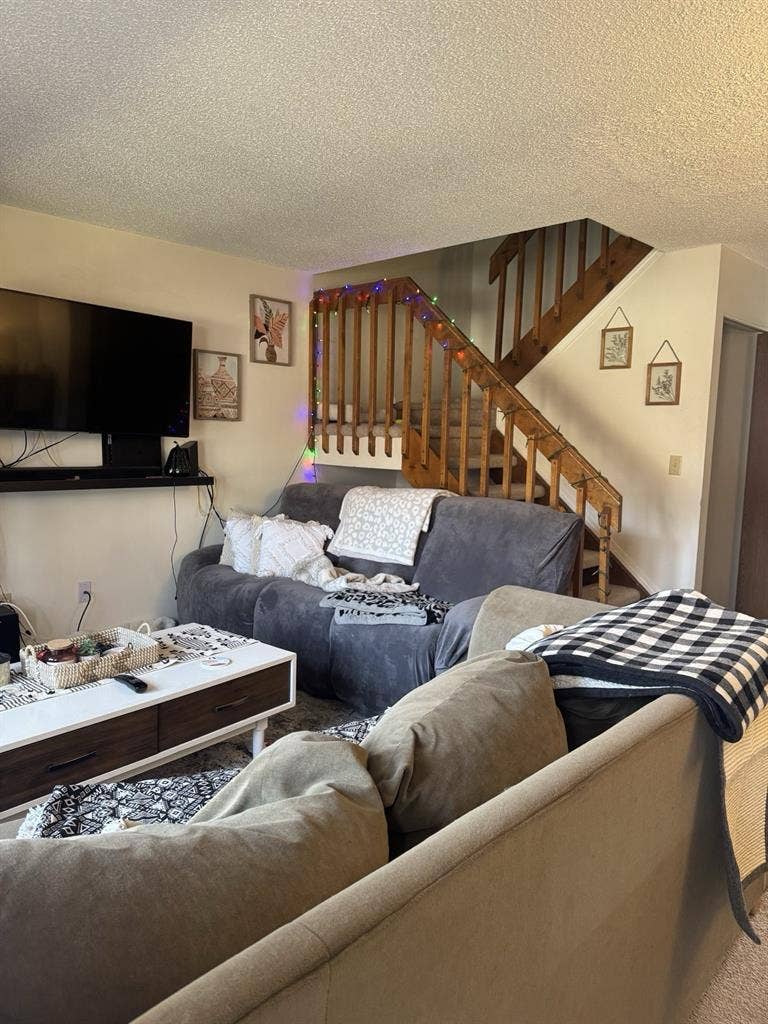 Room available in Lakewood townhome