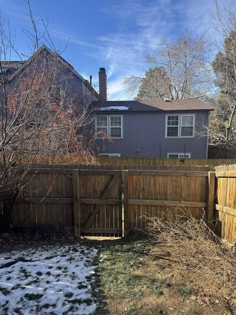 Room available in Lakewood townhome