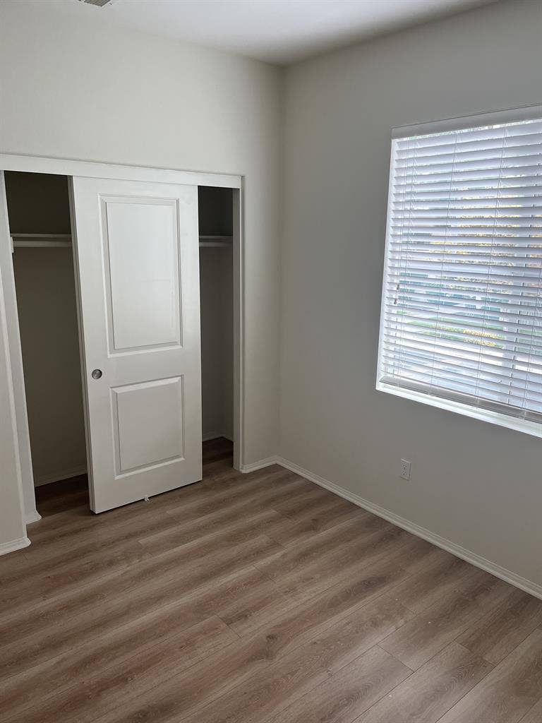 ROOM FOR RENT BY CBU!