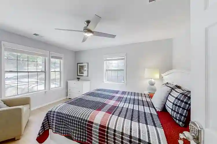 4 BR in Atlanta