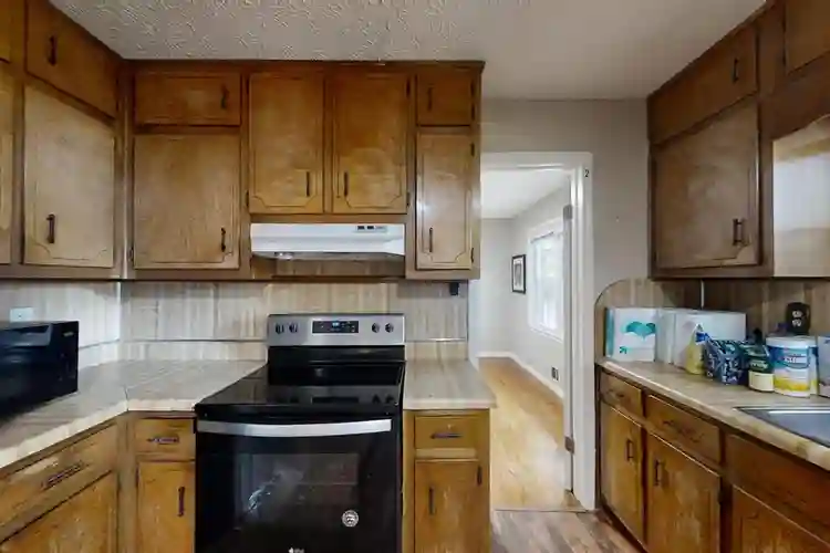 9 BR in Stone Mountain