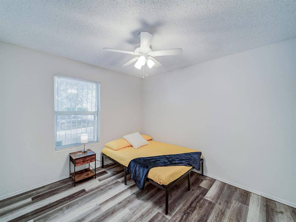 8 BR in Dallas