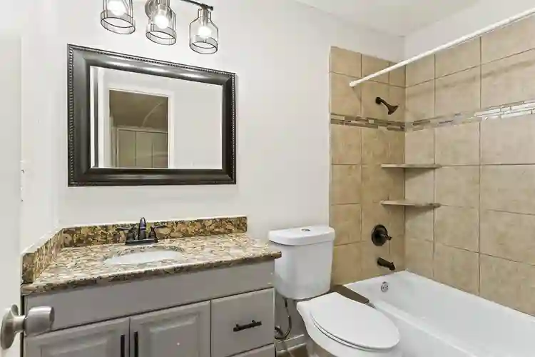 8 BR in Fort Worth