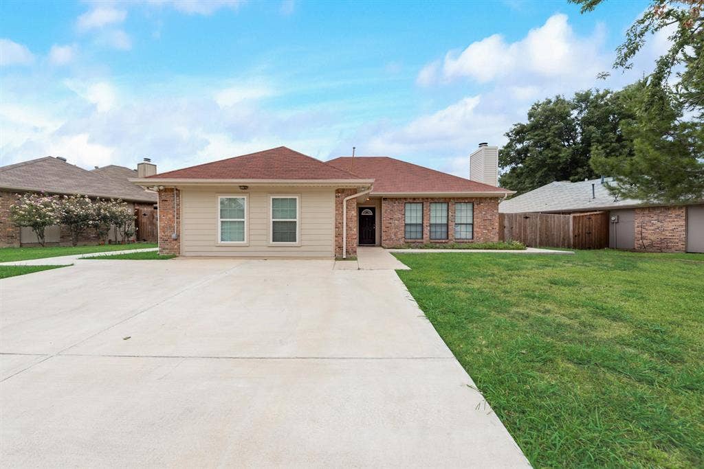 6 BR in Plano