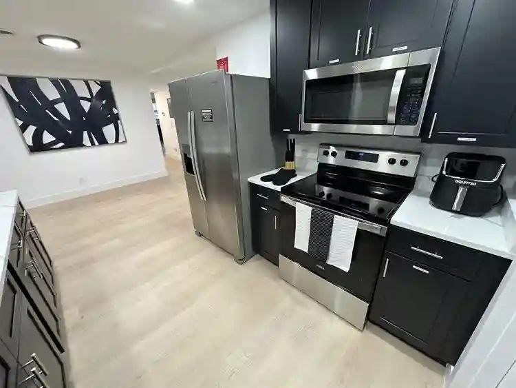 6 BR in Daytona Beach