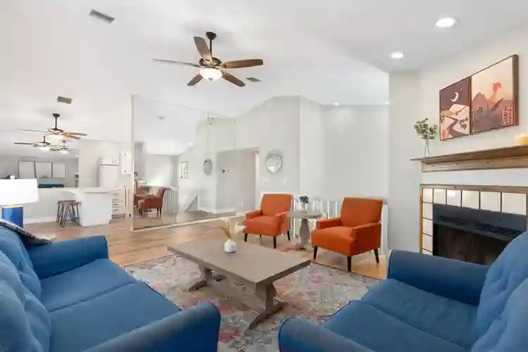 6 BR in Mesa