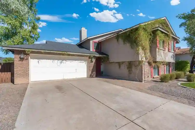 6 BR in Mesa