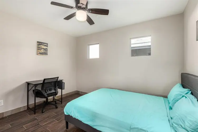 7 BR in Tempe