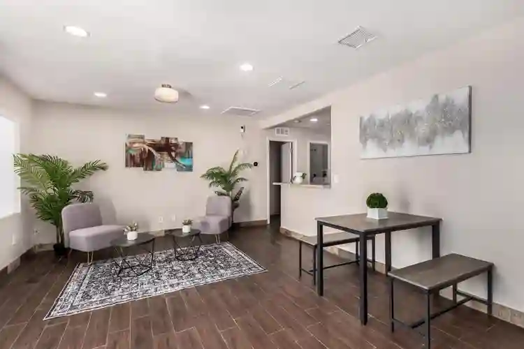 7 BR in Tempe