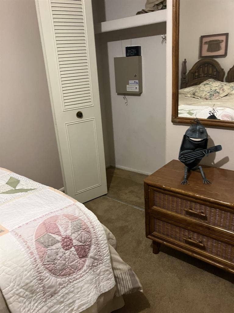 Furnished room available for rent