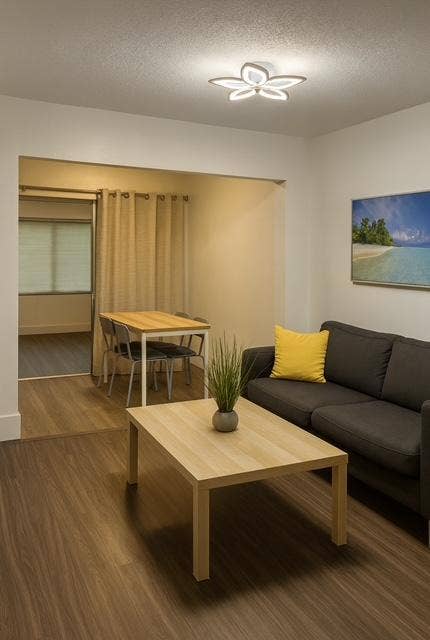 6 BR in Royal Palm Beach