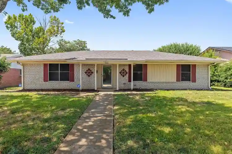 6 BR in Dallas