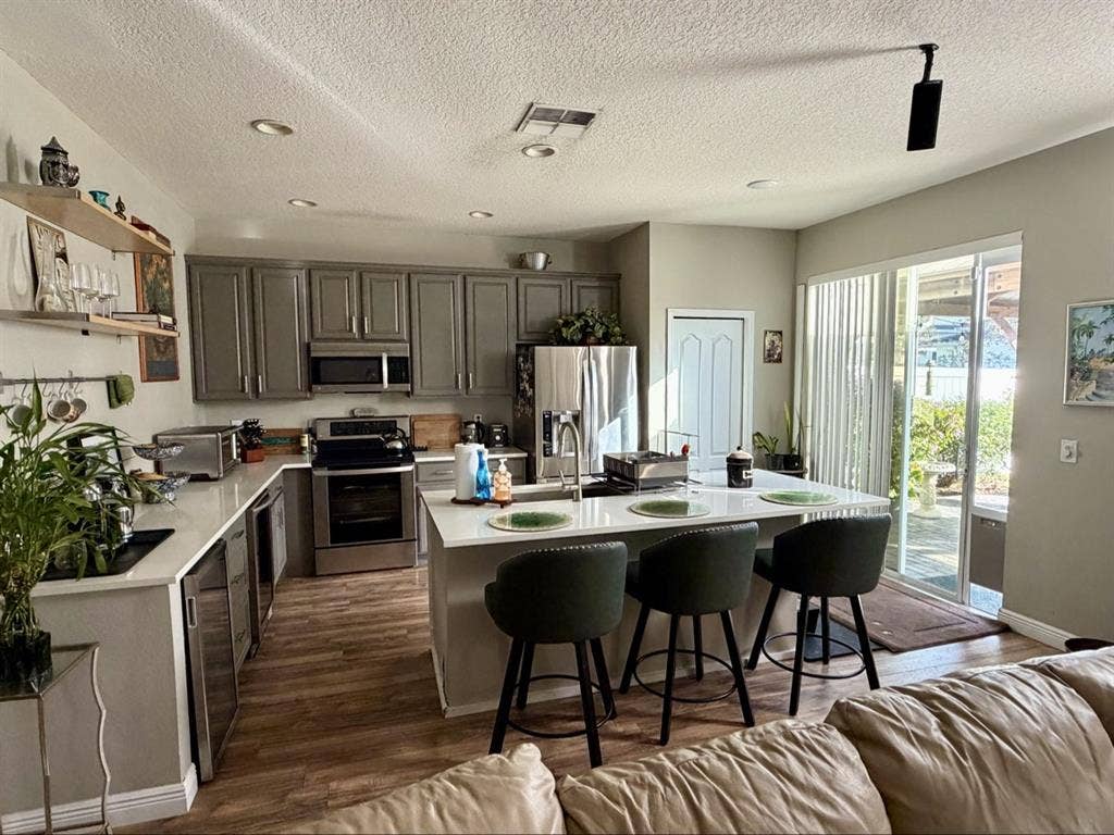 Female Housemate Wanted in Tampa