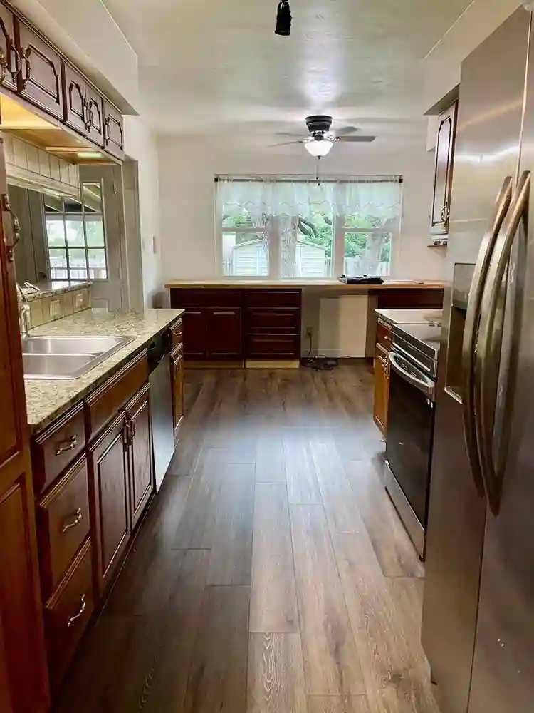 3 BR in Universal City