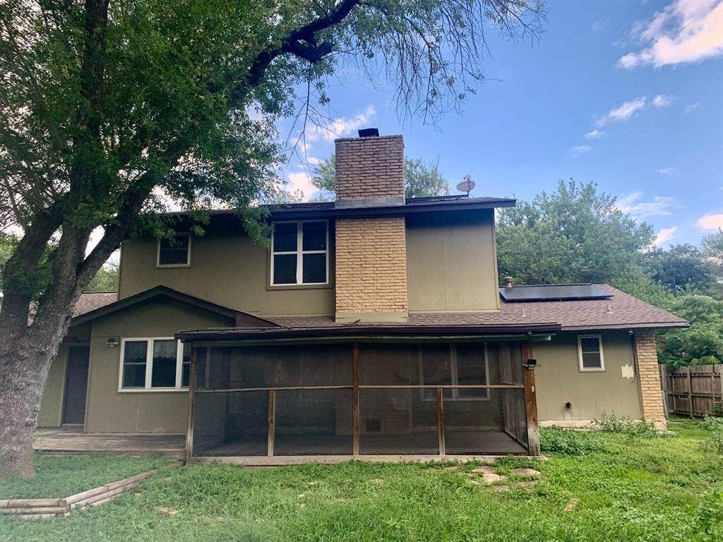 3 BR in Universal City