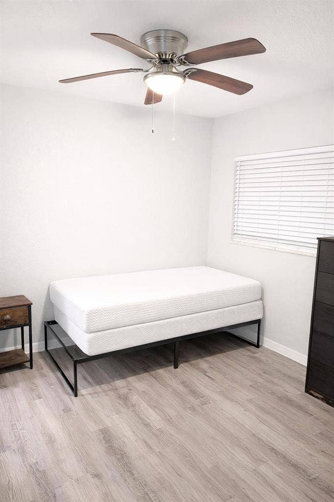 6 BR in St. Petersburg