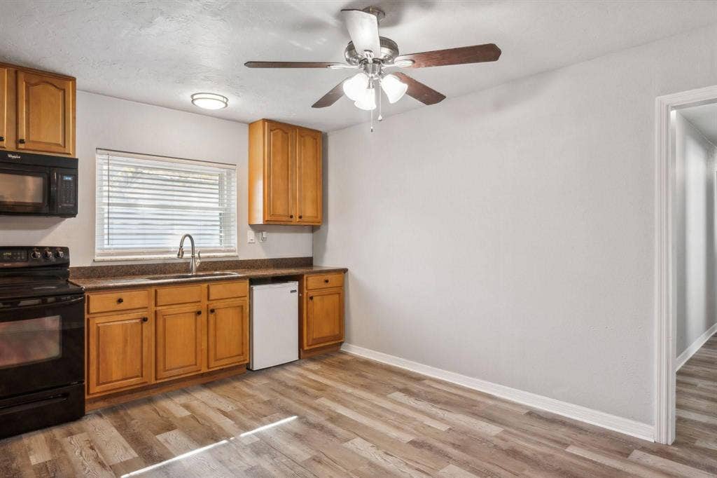 6 BR in St. Petersburg