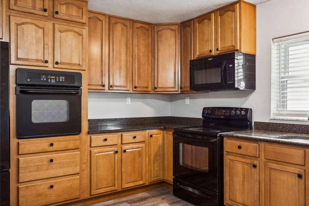 6 BR in St. Petersburg